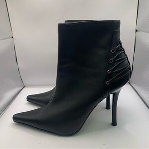 Vintage Leather Black Ankle Boots By Bakers 10B Designer Zipper Boots Y2K 90s